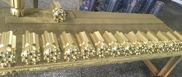 T51-89mm-Retrac-Thread-Button-Bits.jpg